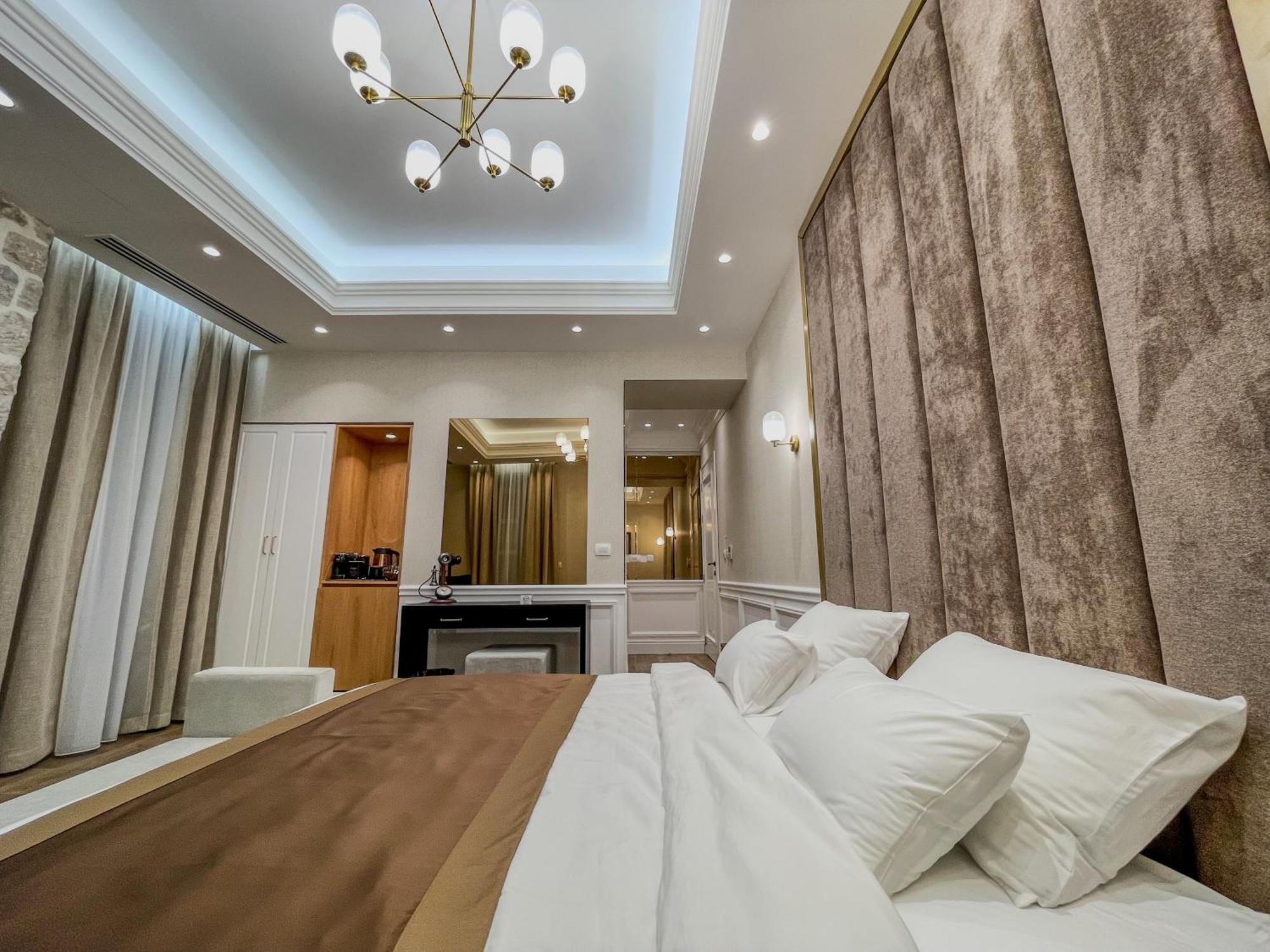 Hive Luxury By Mn Kotor